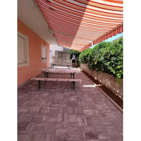 Apartments Murter Daire *