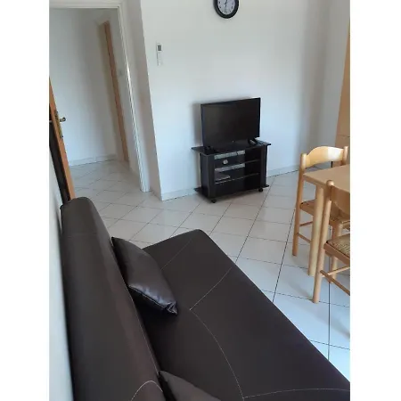 Daire Apartments Murter